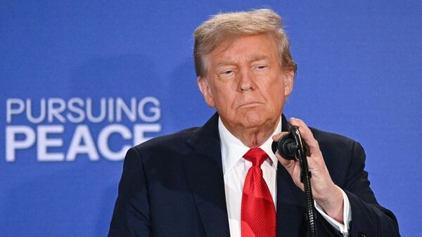 US President Donald Trump during a joint press conference with Russian President Vladimir Putin following talks in Alaska. - Sputnik Africa