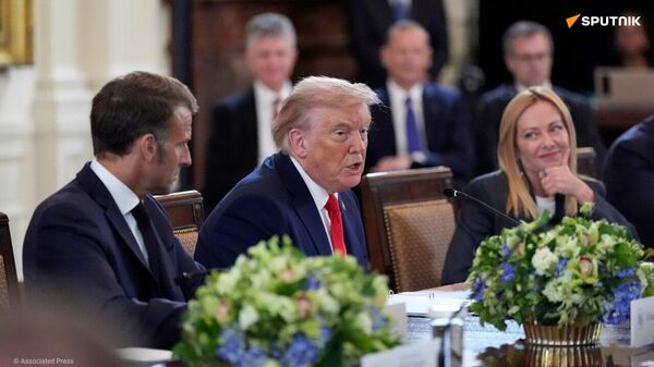 La réunion des Européens avec Trump et Zelensky, c'est simplement une réunion de la soumission - Sputnik Afrique