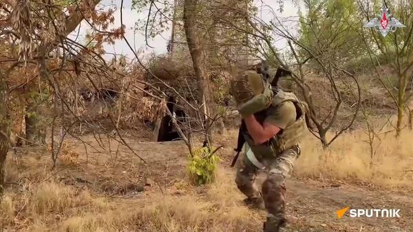 Des artilleurs russes frappent un réseau de fortifications ukrainiennes sur la rive droite du Dniepr - Sputnik Afrique