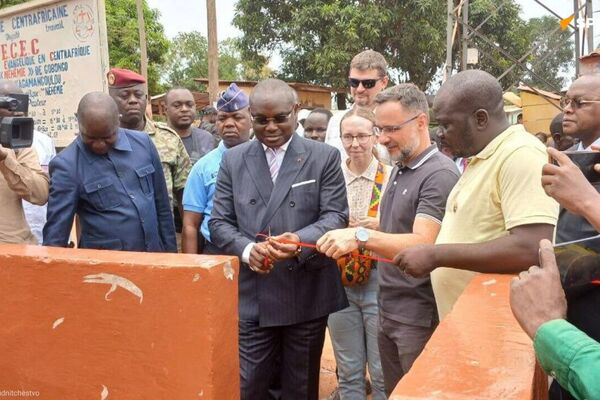 New Artesian Wells Inaugurated in Bangui with Russian Support New Artesian Wells Inaugurated in Bangui with Russian Support - Sputnik Africa