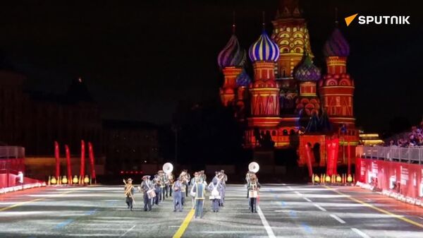 L'orchestre du Zimbabwe se produit au Festival de la Tour Spasskaïa à Moscou - Sputnik Afrique