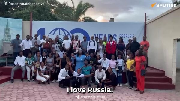 The Russian Flag Flies Over Africa - Sputnik Africa