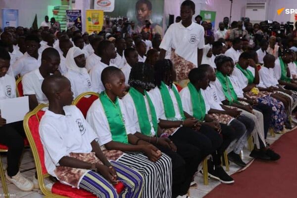 Excellence scolaire: Ibrahim Traoré honore les meilleurs élèves et enseignants - Sputnik Afrique