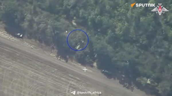Russia's Powerful Missile, Air Bomb & UAV Strikes Hit Ukraine's Positions in DPR, MoD Reports - Sputnik Africa