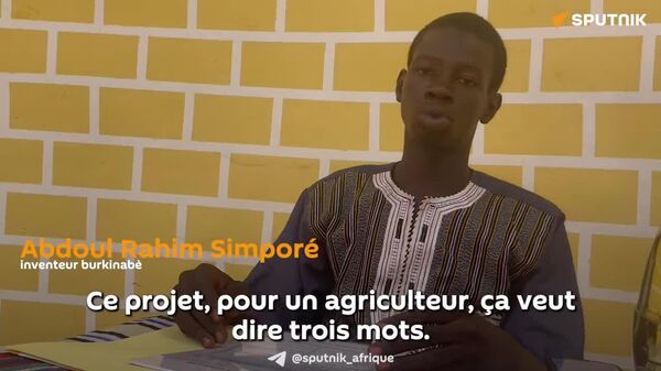 À 18 ans, un inventeur burkinabè crée une IA pour mettre en lien agriculteurs et acheteurs et augmenter le PIB du pays - Sputnik Afrique