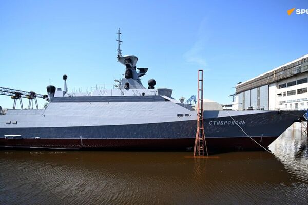 La Marine russe renforcée avec trois nouveaux bâtiments de guerre - Sputnik Afrique