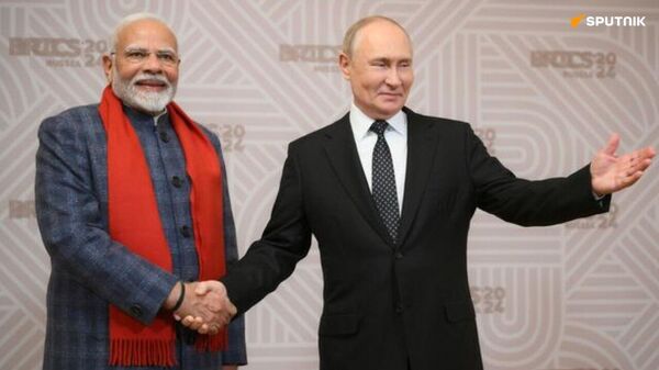 Poutine se rendra en Inde en décembre, annonce Youri Ouchakov, conseiller du Président russe - Sputnik Afrique