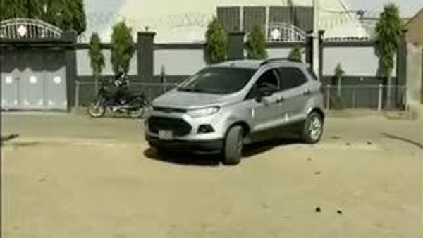 Un jeune inventeur nigérian ambitionne de faire rouler les voitures à l’eau - Sputnik Afrique