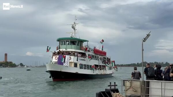 Une manifestation en faveur de la Palestine au Festival du film de Venise - Sputnik Afrique