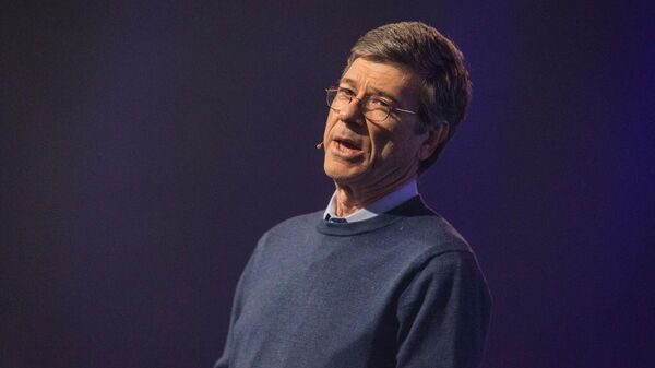 Jeffrey Sachs gives a discussion on climate change and surviving Trump during the Starmus Festival on June 21, 2017 in Trondheim, Norway. - Sputnik Africa