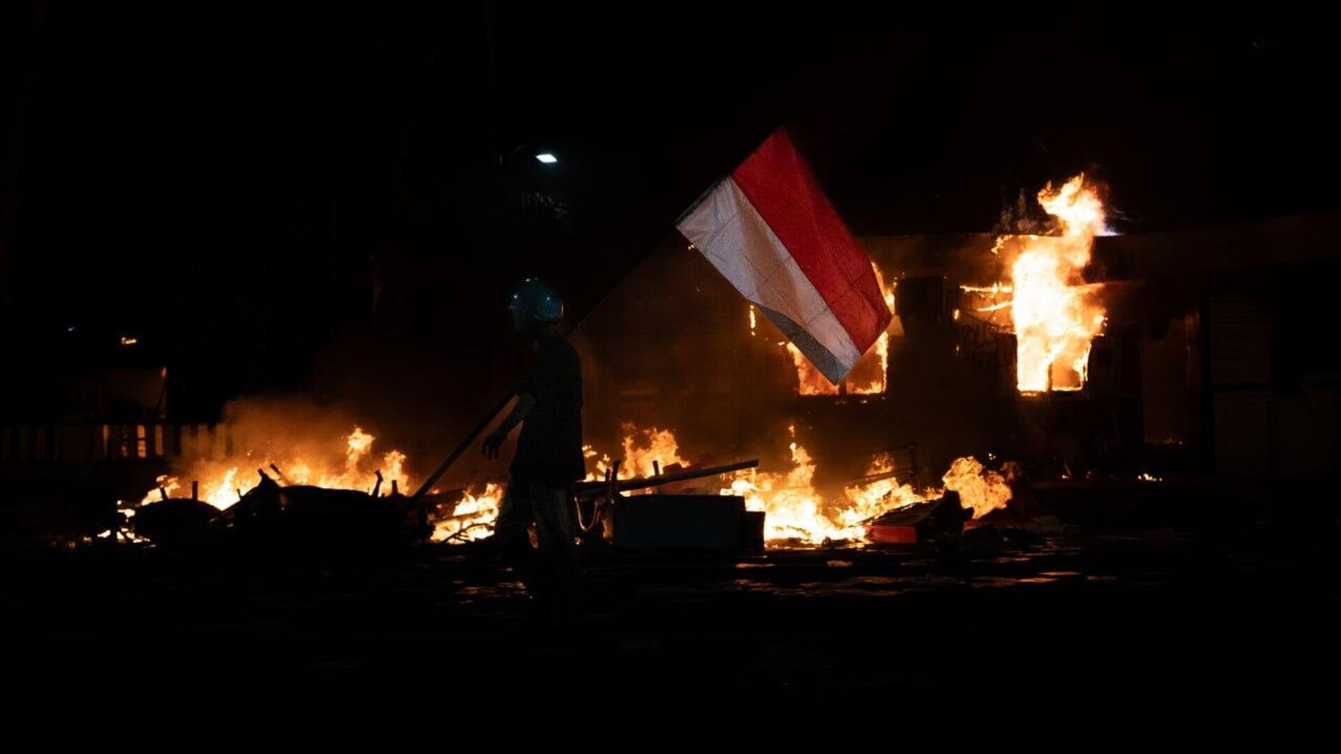 Indonesian Protests Echo 'Color Revolutions,' Linked to Western Globalist Interests, Says Analyst Indonesian Protests Echo 'Color Revolutions,' Linked to Western Globalist Interests, Says Analyst - Sputnik Africa, 1920, 31.08.2025