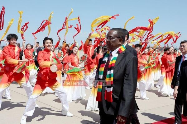 Zimbabwe’s President to Commemorate WWII Anniversary in Beijing Zimbabwe’s President to Commemorate WWII Anniversary in Beijing - Sputnik Africa