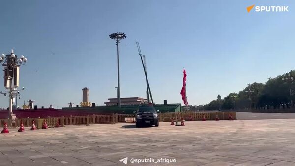 ▶ À Pékin, la sécurité s’intensifie à l'approche du grandiose défilé militaire sur la place Tian'anmen - Sputnik Afrique