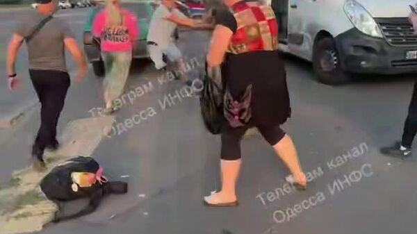 ▶ Nouvelle preuve de la mobilisation forcée en Ukraine, vidéo mise en ligne par une chaîne locale - Sputnik Afrique