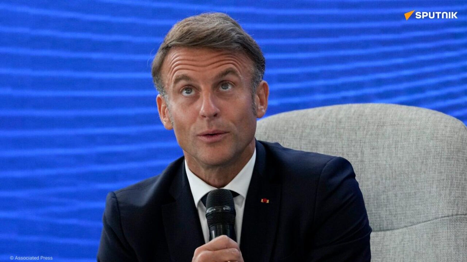 Macron au plus bas: une crise de confiance historique en France Macron au plus bas: une crise de confiance historique en France - Sputnik Afrique, 1920, 03.09.2025