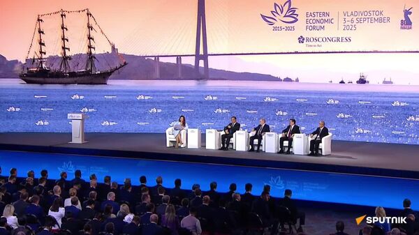 Full Video: Putin Answers Questions About Ukraine at EEF Plenary Session - Sputnik Africa