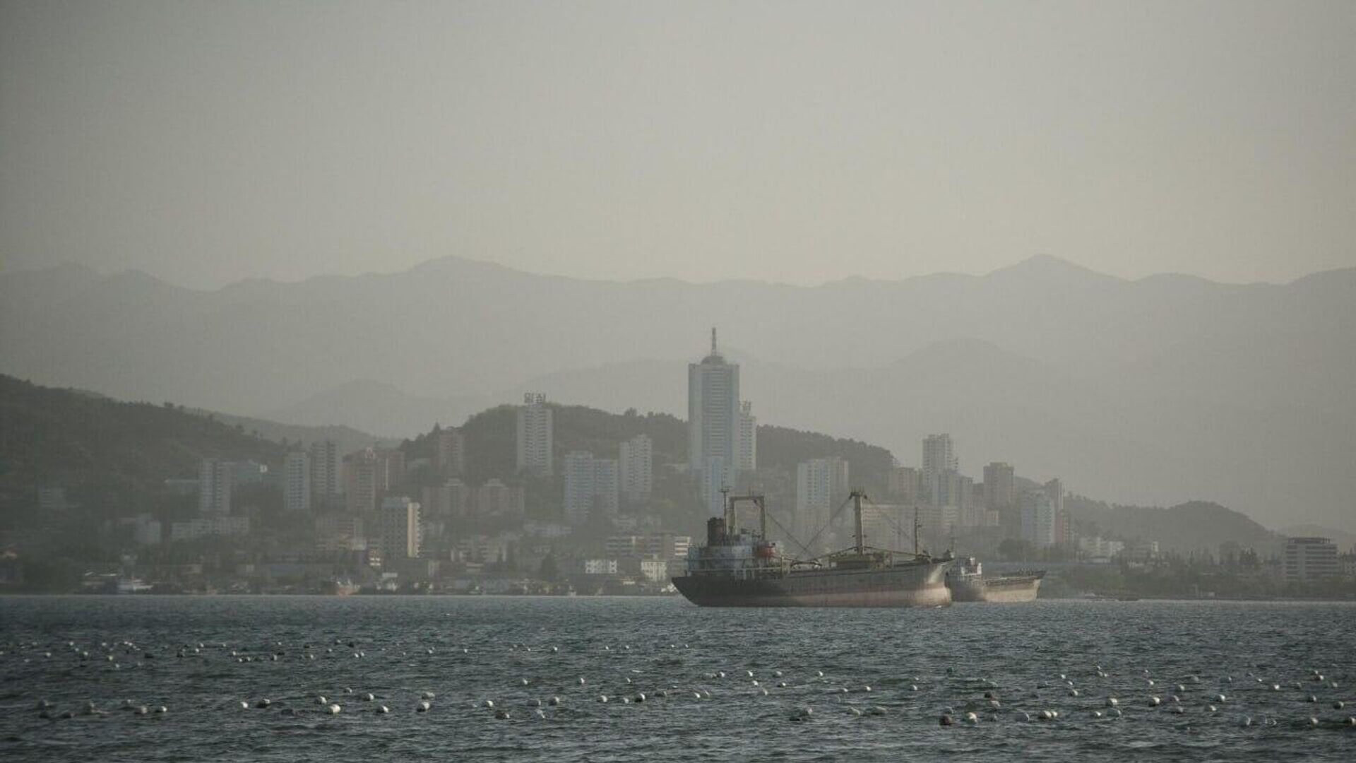  Russia’s Far East growth supercharged by Asian ties – analyst Russia’s Far East growth supercharged by Asian ties – analyst - Sputnik Africa, 1920, 05.09.2025