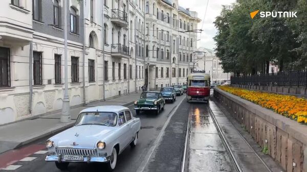 #viral | Moscow in Motion: Historic Trams & Retro Rides Mark Two Decades of Tradition - Sputnik Africa