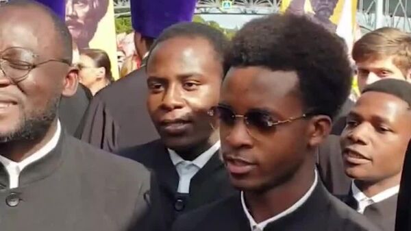 'We're Russians, God is With Us:' African Seminarians Take Part in Orthodox Procession in Moscow - Sputnik Africa