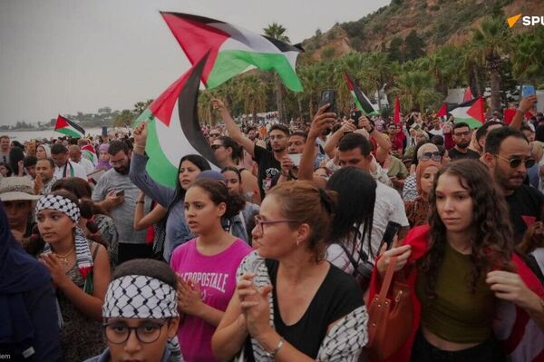 Gaza: la flottille Global Sumud acclamée en Tunisie - Sputnik Afrique