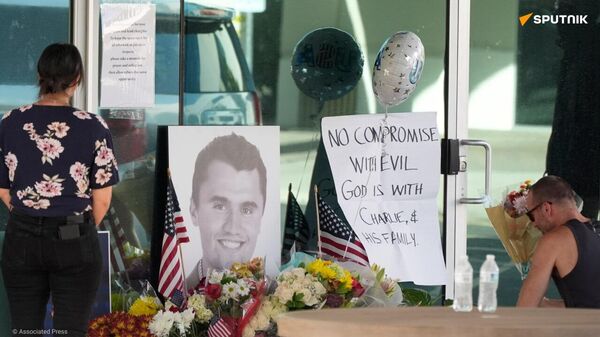 Ce que l'on sait du meurtre du militant américain Charlie Kirk : - Sputnik Afrique