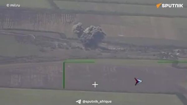 ▶ Le ministère russe de la Défense a partagé une vidéo de la libération de Sosnovka dans la région de Dniepropetrovsk - Sputnik Afrique