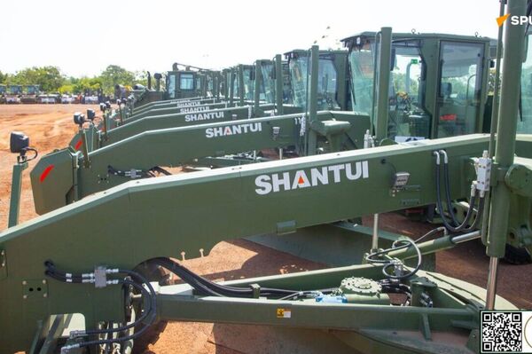 Ibrahim Traoré remet 764 engins à l’Initiative Faso Mêbo - Sputnik Afrique