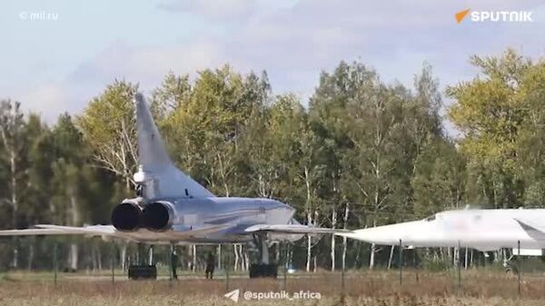 'Zapad-2025 Drills': Russian Long-Range Bombers Bomb Critical 'Enemy' Targets - Sputnik Africa