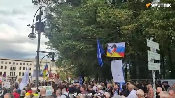 Nearly 20,000 Protest German Involvement in Ukraine & Middle East in Berlin: Reports - Sputnik Africa