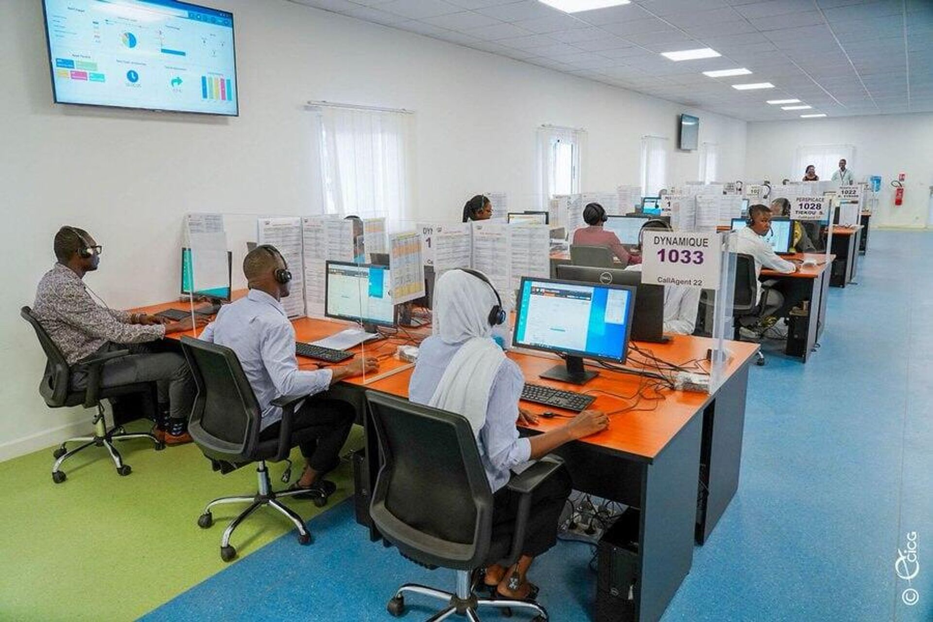 'Hello, Government is Listening': Ivorian New Governmental Call Center to Strengthen Public Engagement - Sputnik Africa, 1920, 13.09.2025