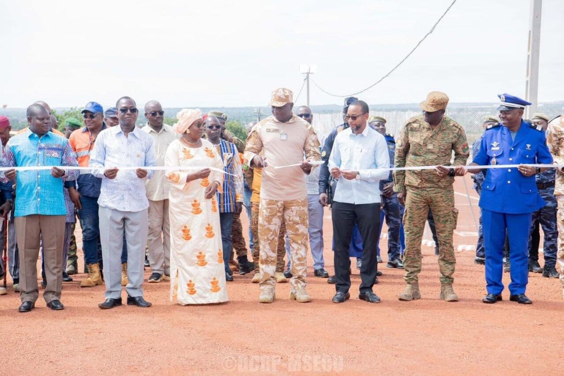 Le Burkina inaugure la caserne d'un escadron de gendarmerie mobile Le Burkina inaugure la caserne d'un escadron de gendarmerie mobile - Sputnik Afrique, 1920, 14.09.2025