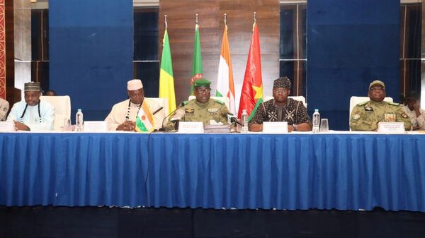 Les ministres de la Justice de l'AES rappellent l'intention de la Confédération de saisir la CIJ contre la France et l’Ukraine pour apologie du terrorisme - Sputnik Afrique