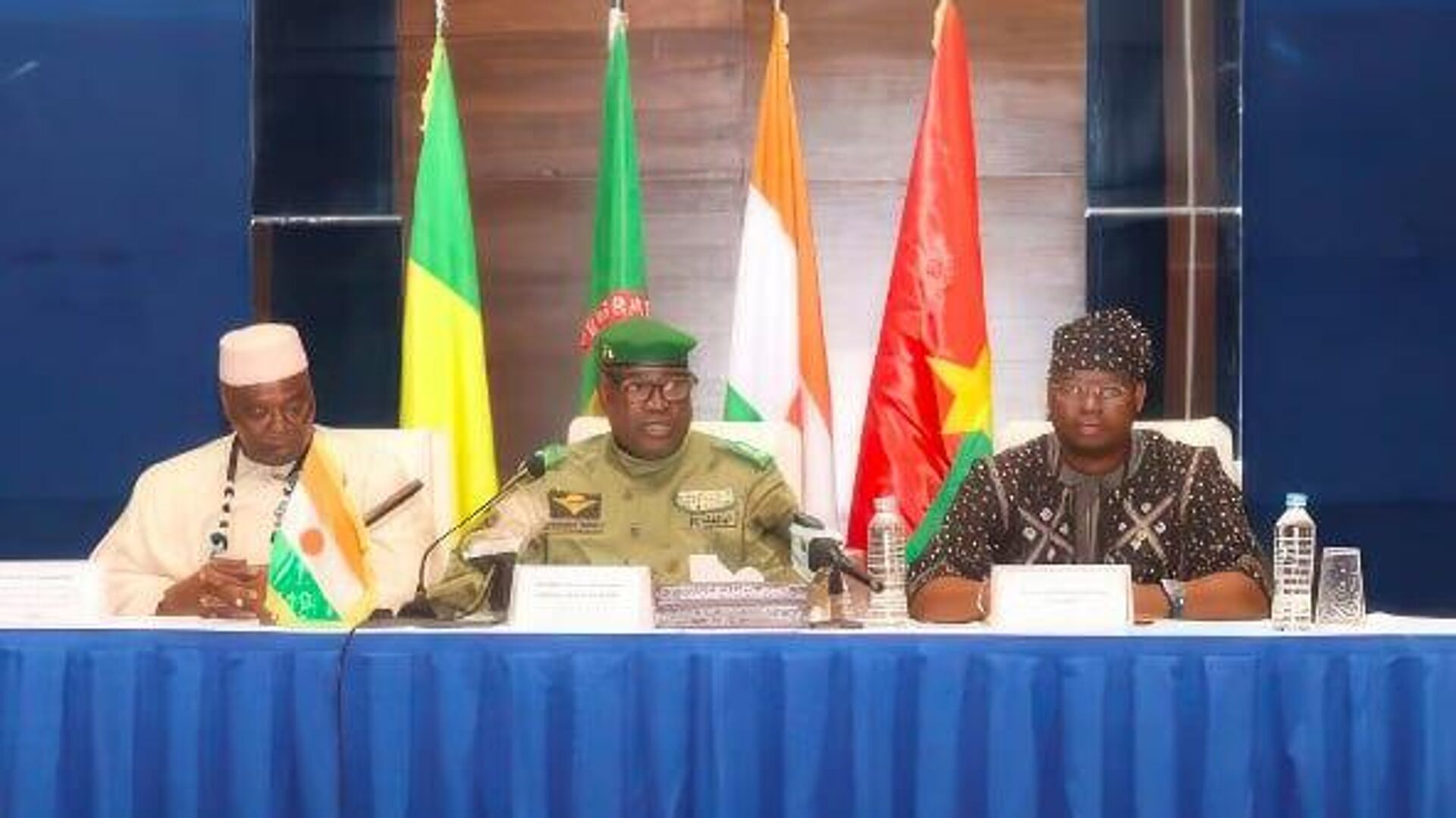 Mali, Burkina Faso, Niger: Steering Toward ICC Exit and a Homegrown Sahelian Justice System? Mali, Burkina Faso, Niger: Steering Toward ICC Exit and a Homegrown Sahelian Justice System? - Sputnik Africa, 1920, 17.09.2025
