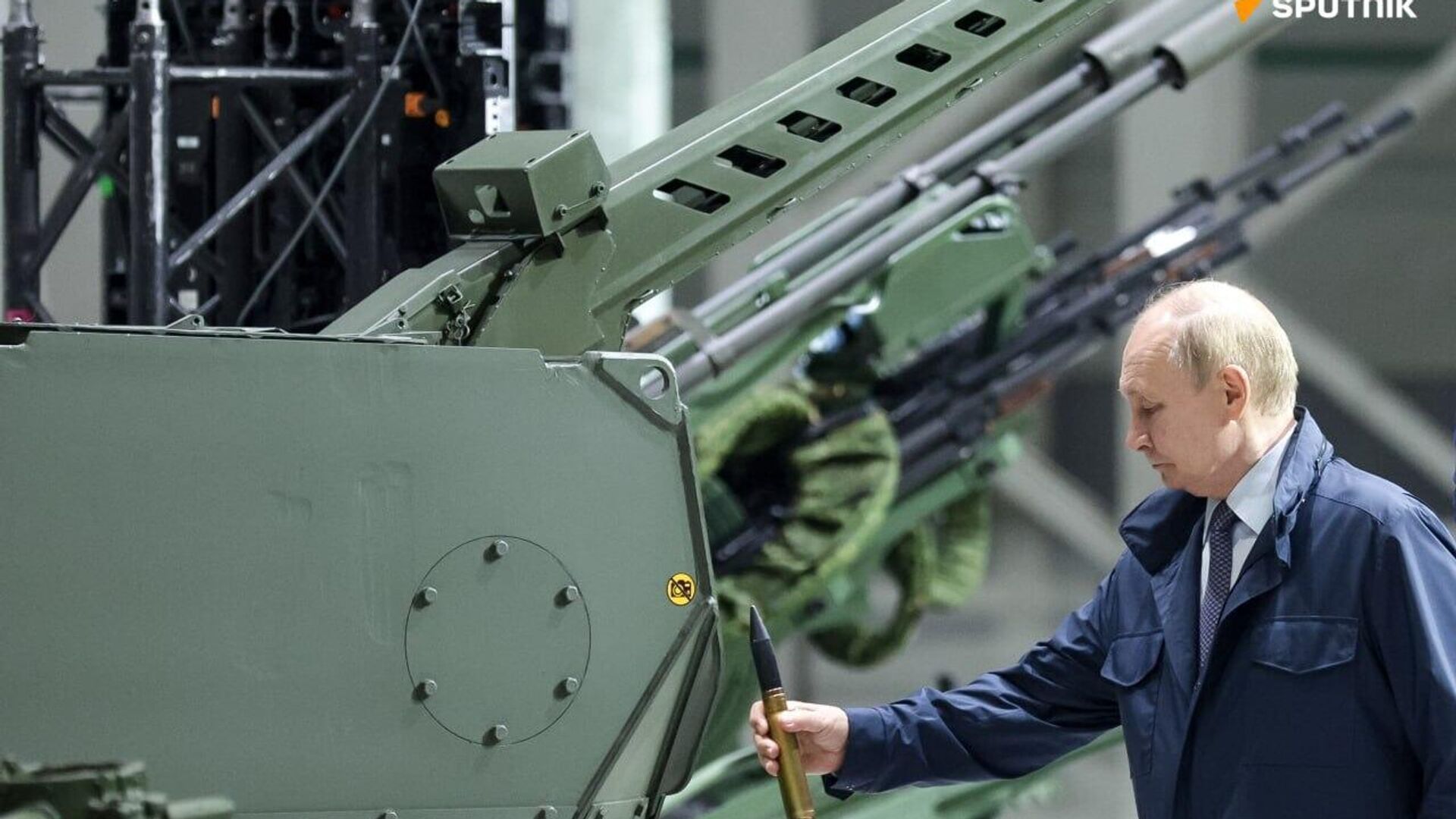 Russia Has Always Been Proud of Its Defense Industry — and Rightly So, Putin Says Russia Has Always Been Proud of Its Defense Industry — and Rightly So, Putin Says - Sputnik Africa, 1920, 19.09.2025
