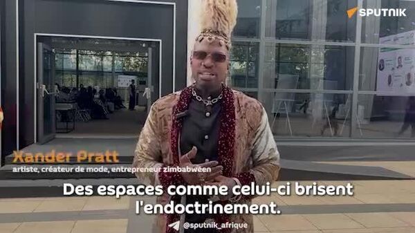 Le Festival mondial de la jeunesse en Russie brise l'endoctrinement, estime un artiste zimbabwéen - Sputnik Afrique