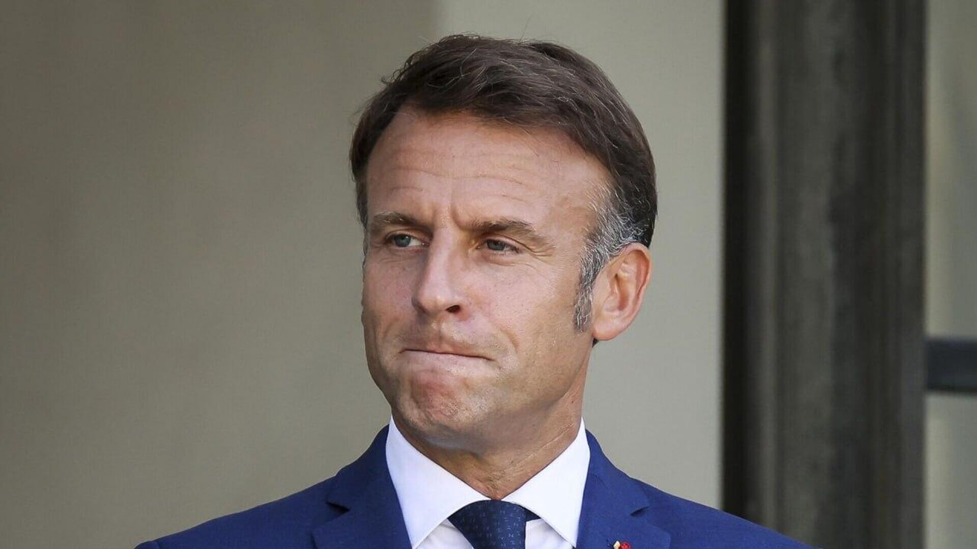 Macron faces heat as Ukraine costs batter France – analyst Macron faces heat as Ukraine costs batter France – analyst - Sputnik Africa, 1920, 21.09.2025