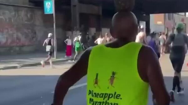 #viral | Pineapple Tops the Race, Marathon Completed: A Unique 42km Run - Sputnik Africa