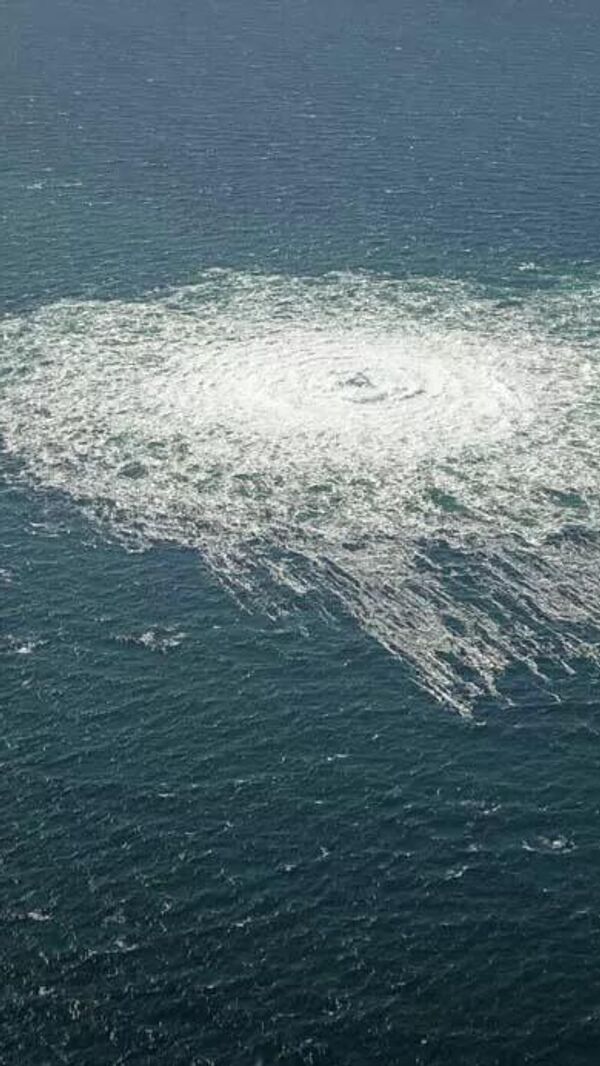 Localisation de la fuite de gaz sur le gazoduc Nord Stream 2. Le 26 septembre, Nord Stream 2 AG a signalé une situation d'urgence sur l'un des tronçons du gazoduc Nord Stream 2, dans les eaux danoises près de l'île de Bornholm, accompagnée d'une forte chute de pression. Usage éditorial uniquement. Archivage, utilisation commerciale ou campagne publicitaire interdits. Localisation de la fuite de gaz sur le gazoduc Nord Stream 2. Le 26 septembre, Nord Stream 2 AG a signalé une situation d'urgence sur l'un des tronçons du gazoduc Nord Stream 2, dans les eaux danoises près de l'île de Bornholm, accompagnée d'une forte chute de pression. Usage éditorial uniquement. Archivage, utilisation commerciale ou campagne publicitaire interdits. - Sputnik Afrique