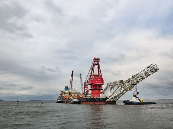 Pipe-laying vessel Fortuna leaves the port of Wismar Pipe-laying vessel Fortuna leaves the port of Wismar - Sputnik Africa