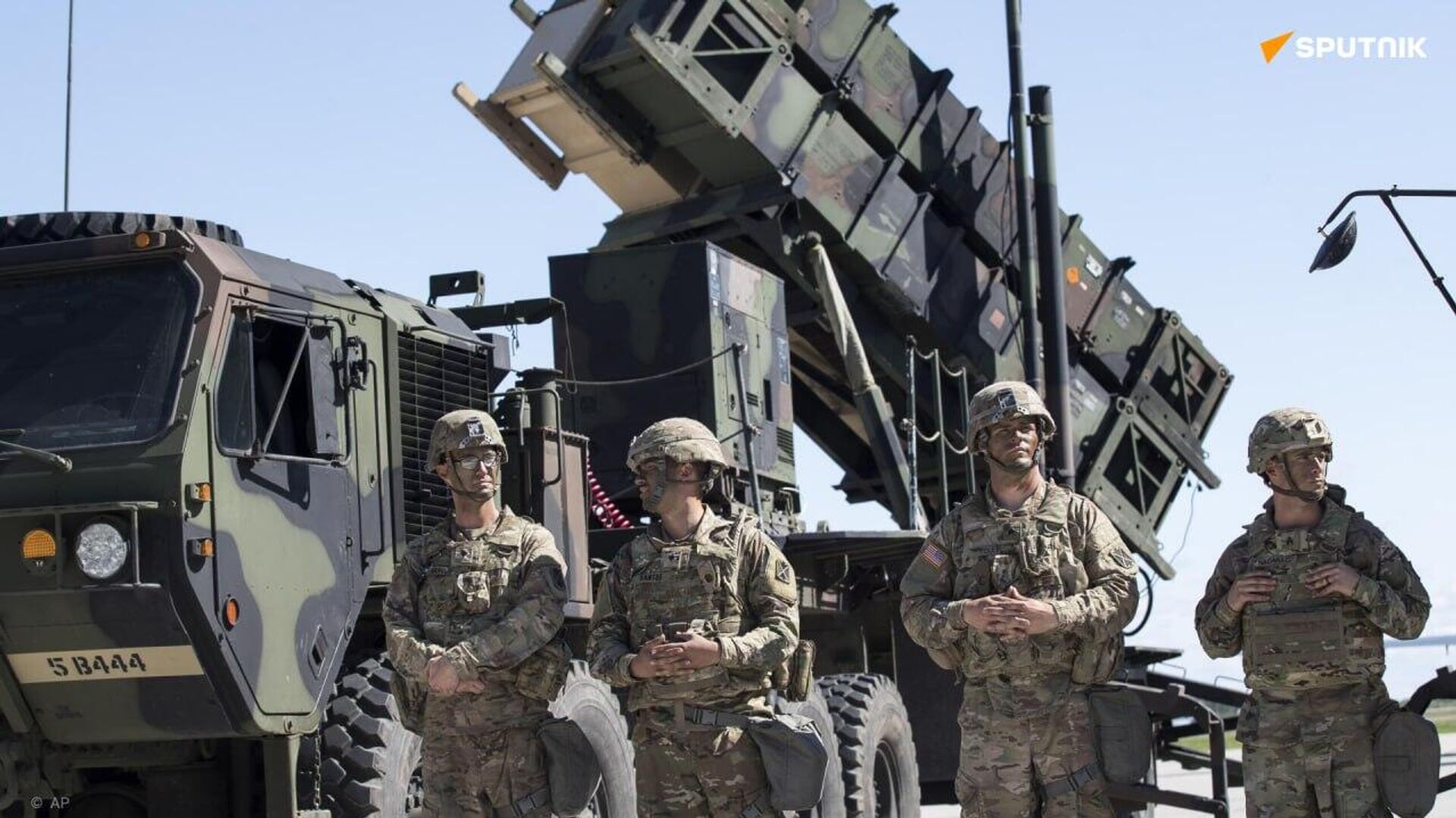 C'est plutôt les pays de l'Otan qui rêveraient d'attaquer la Russie, selon un essayiste C'est plutôt les pays de l'Otan qui rêveraient d'attaquer la Russie, selon un essayiste - Sputnik Afrique, 1920, 28.09.2025