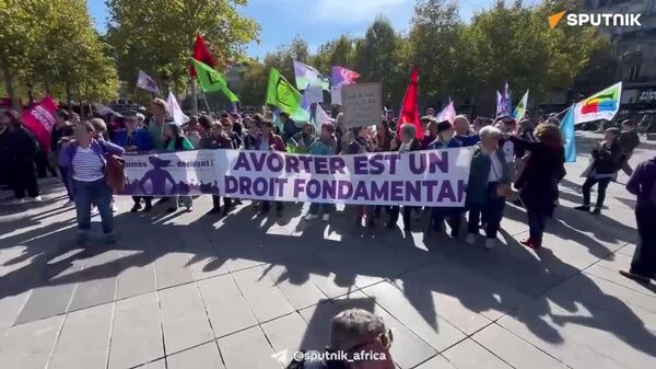 'Money for Healthcare, Not for Bombing': Parisians Protest on World Day for the Right to Abortion - Sputnik Africa