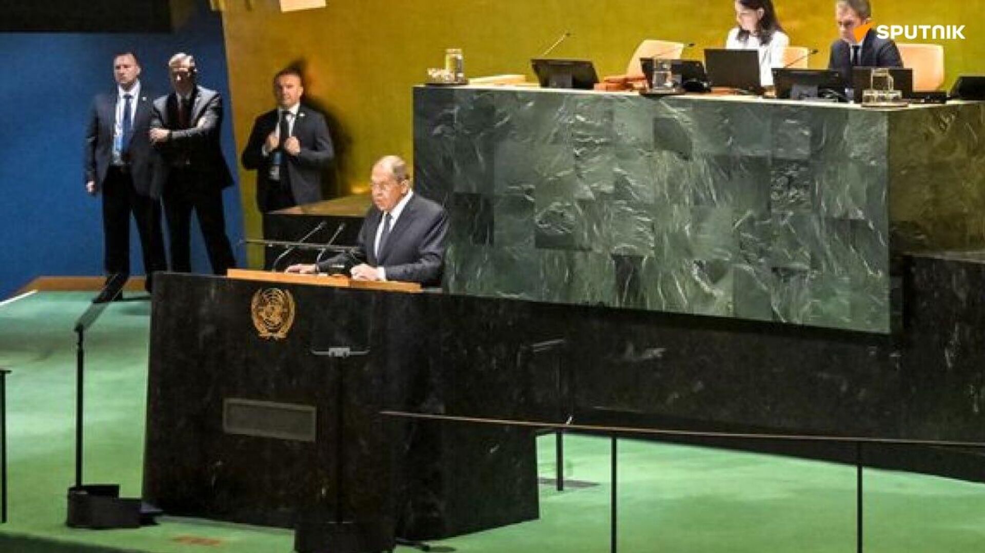 Les pays africains évidemment, vont applaudir l'initiative russe de créer une journée de lutte contre le colonialisme, selon un politologue Les pays africains évidemment, vont applaudir l'initiative russe de créer une journée de lutte contre le colonialisme, selon un politologue - Sputnik Afrique, 1920, 28.09.2025