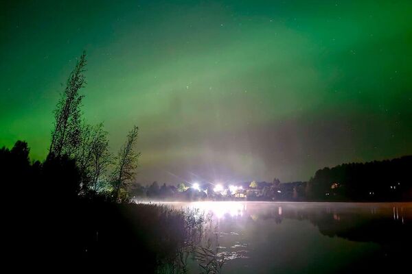 Les Russes partagent de fascinantes photos d'aurores boréales Les Russes partagent de fascinantes photos d'aurores boréales - Sputnik Afrique
