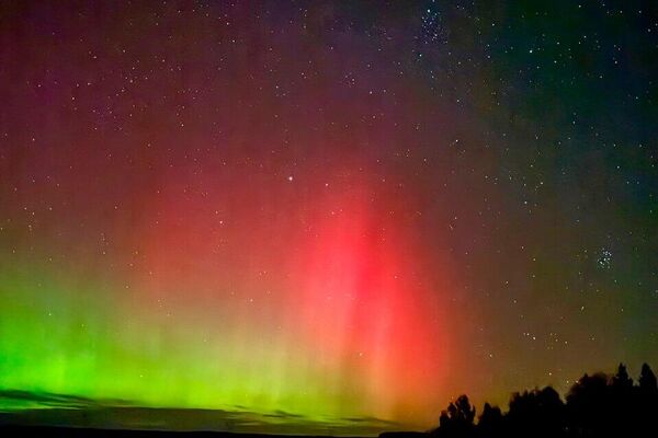 Les Russes partagent de fascinantes photos d'aurores boréales Les Russes partagent de fascinantes photos d'aurores boréales - Sputnik Afrique