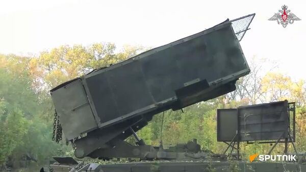 Russian Solntsepyok Heavy Flamethrower System Destroys Ukrainian Stronghold - Sputnik Africa