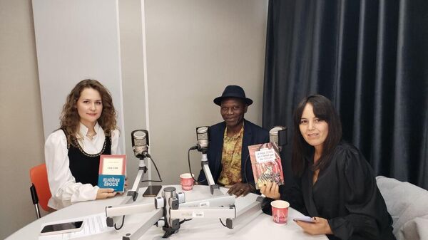 Parler avec cœur de la littérature africaine avec Eugène Ébodé et Rabiaa Marhouch - Sputnik Afrique