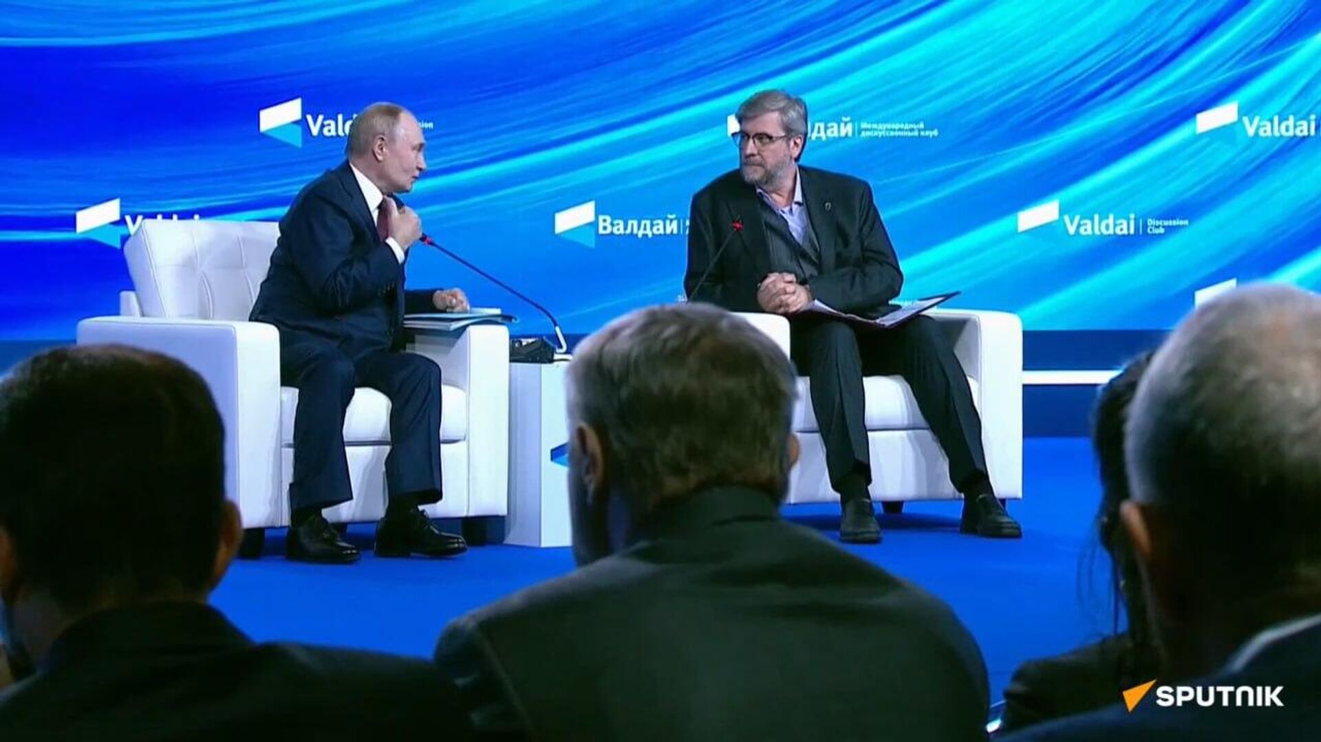 Les principales déclarations de Poutine sur les relations Russie-USA au Club de discussion Valdaï: Les principales déclarations de Poutine sur les relations Russie-USA au Club de discussion Valdaï: - Sputnik Afrique, 1920, 02.10.2025