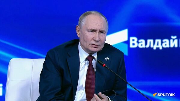 Déclarations clés de Vladimir Poutine sur les armes et le traité New START au Club Valdaï: - Sputnik Afrique