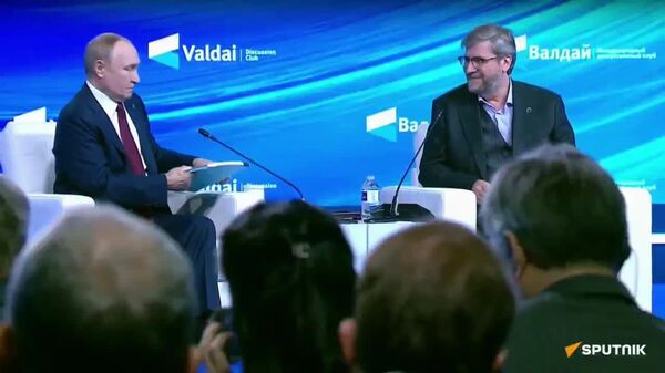 Discours du Président russe Vladimir Poutine à la 22e réunion du Club de discussion Valdaï - VIDEO INTEGRALE - Sputnik Afrique