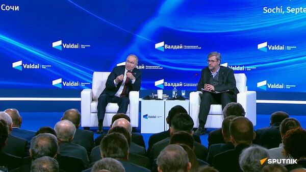 Les accusations occidentales contre les BRICS sont une réaction aux succès de ces derniers, affirme Poutine - Sputnik Afrique